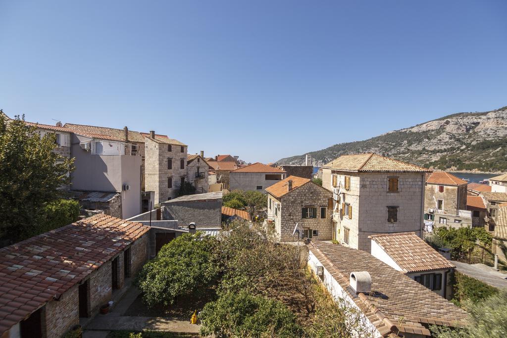 Apartman Jurica Komiža Dış mekan fotoğraf